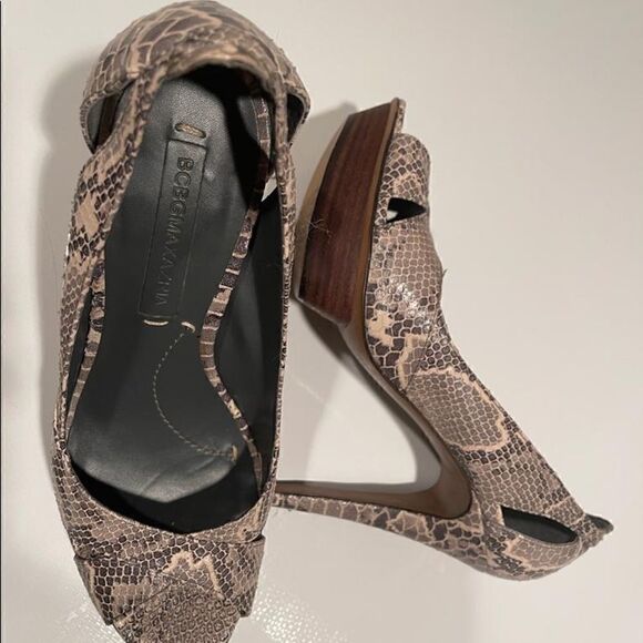 BCBG Max Azria piton heels - Picture 3 of 6